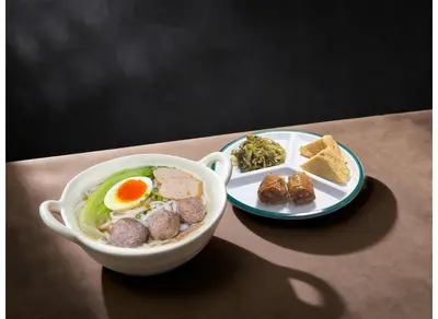 Intangible Cultural Heritage Hand-beaten Beef Ball Rice Noodle Soup