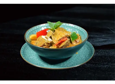 Yellow Curry Beef Cheek (Spicy)