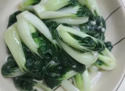 Stir-fried Baby Bok Choy with Garlic