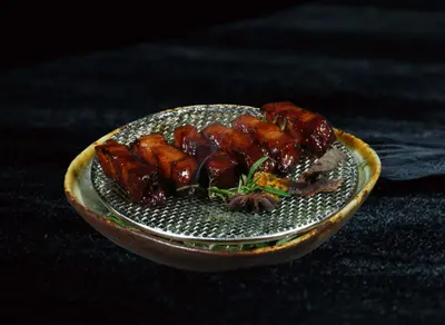 Nine-times-processed tangerine peel flame-gold char siu