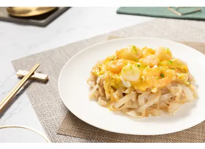 Stir-fried Rice Noodles with Scallop