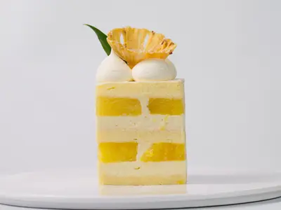 Pineapple Compote Layer Cheesecake - Petite