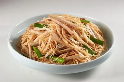 Fried Noodles with Salty Pork & Chives