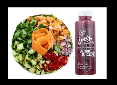 Lomi Salmon with Fresh Made Berries Juice