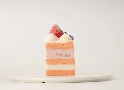 Strawberry & Yoghurt Layer Cake (Petite  Contains Gluten)