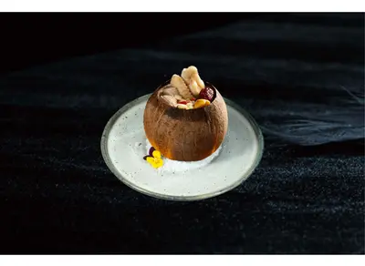 Coconut Eight Treasure Stewed Chicken